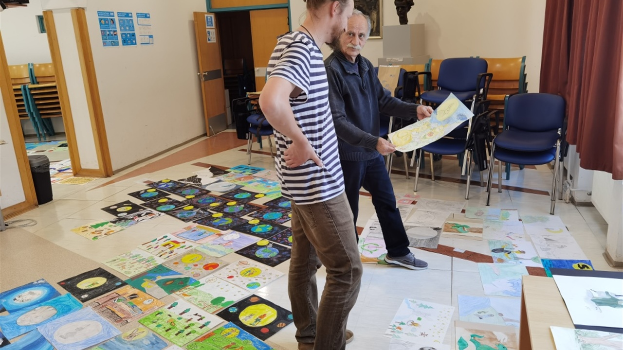 Strokovna žirija izbrala nagrajence letošnjega likovnega natečaja Jenkret je biv