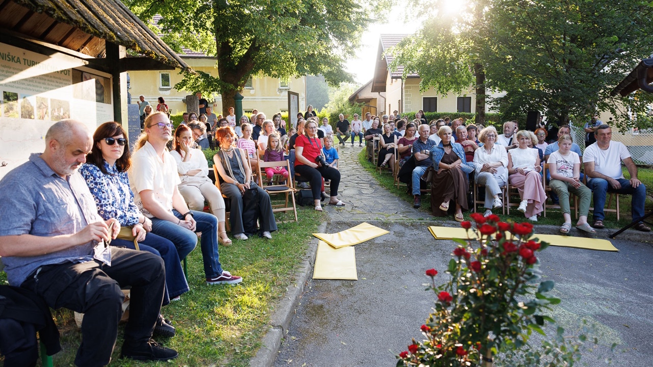 Fotoutrinki s Križnikovega pravljičnega festivala 2025